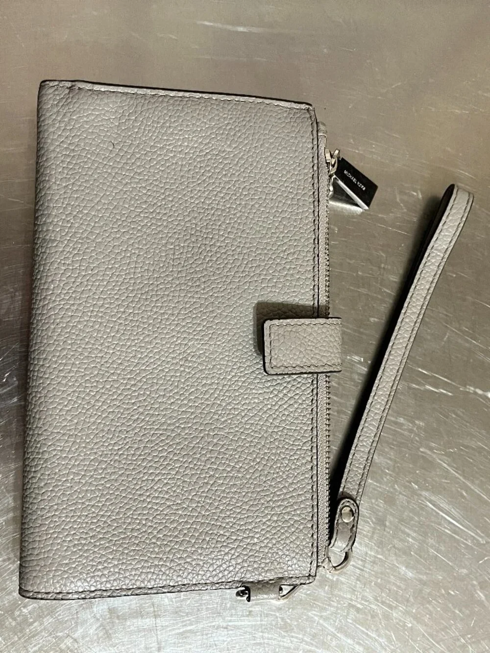 MICHAEL KORS Bi Fold Pebbled Leather Gray Wallet Wristlet